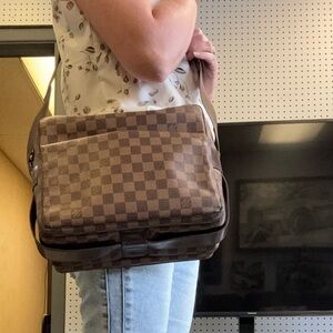 Authentic Louis Vuitton Ebene Naviglio Damier messenger crossbody bag